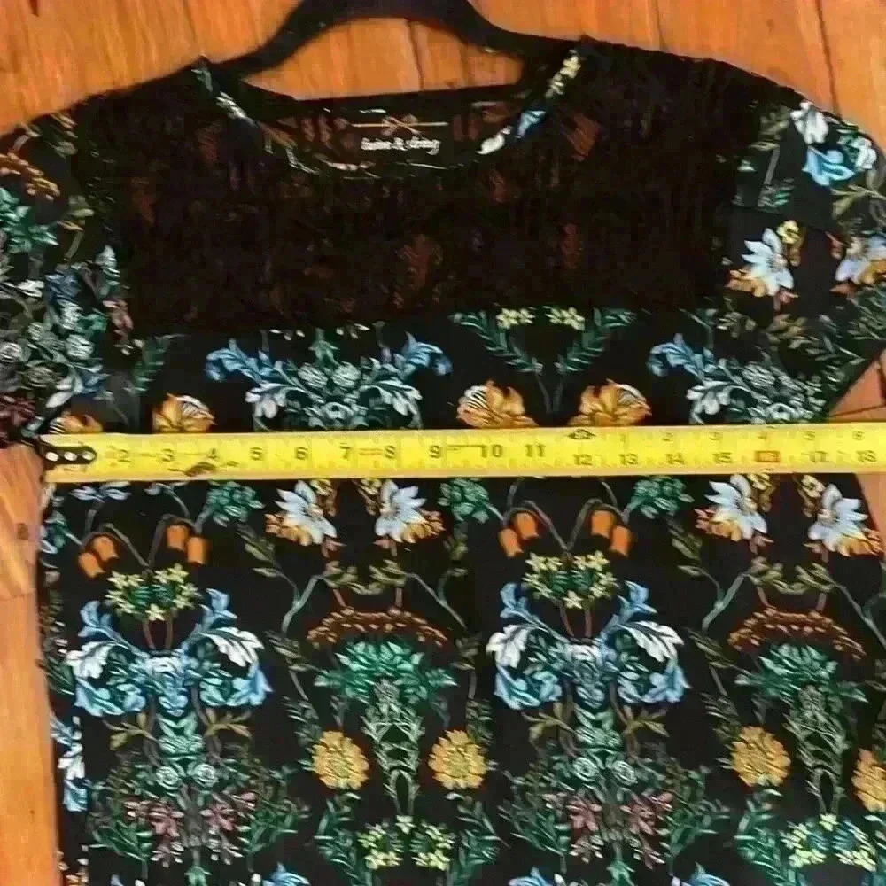 Twine & String floral black and orange short sleeve blouse shirt top size small - Picture 8 of 10
